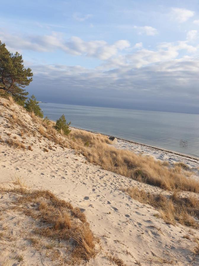 Hotel Przyczepa Abordaz Na Campingu Kormoran Hel Esterno foto